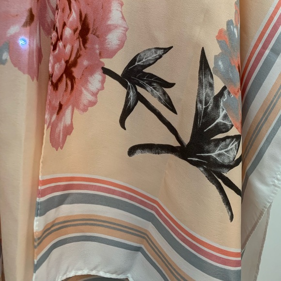 Vince Camuto Peach Ruana/Kimono - Picture 5 of 8